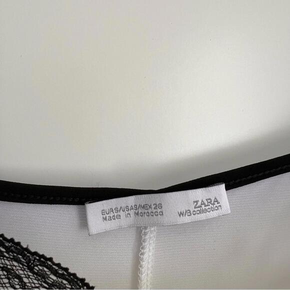 Chic White Slip Top with Black Lace - Picture 4 of 4